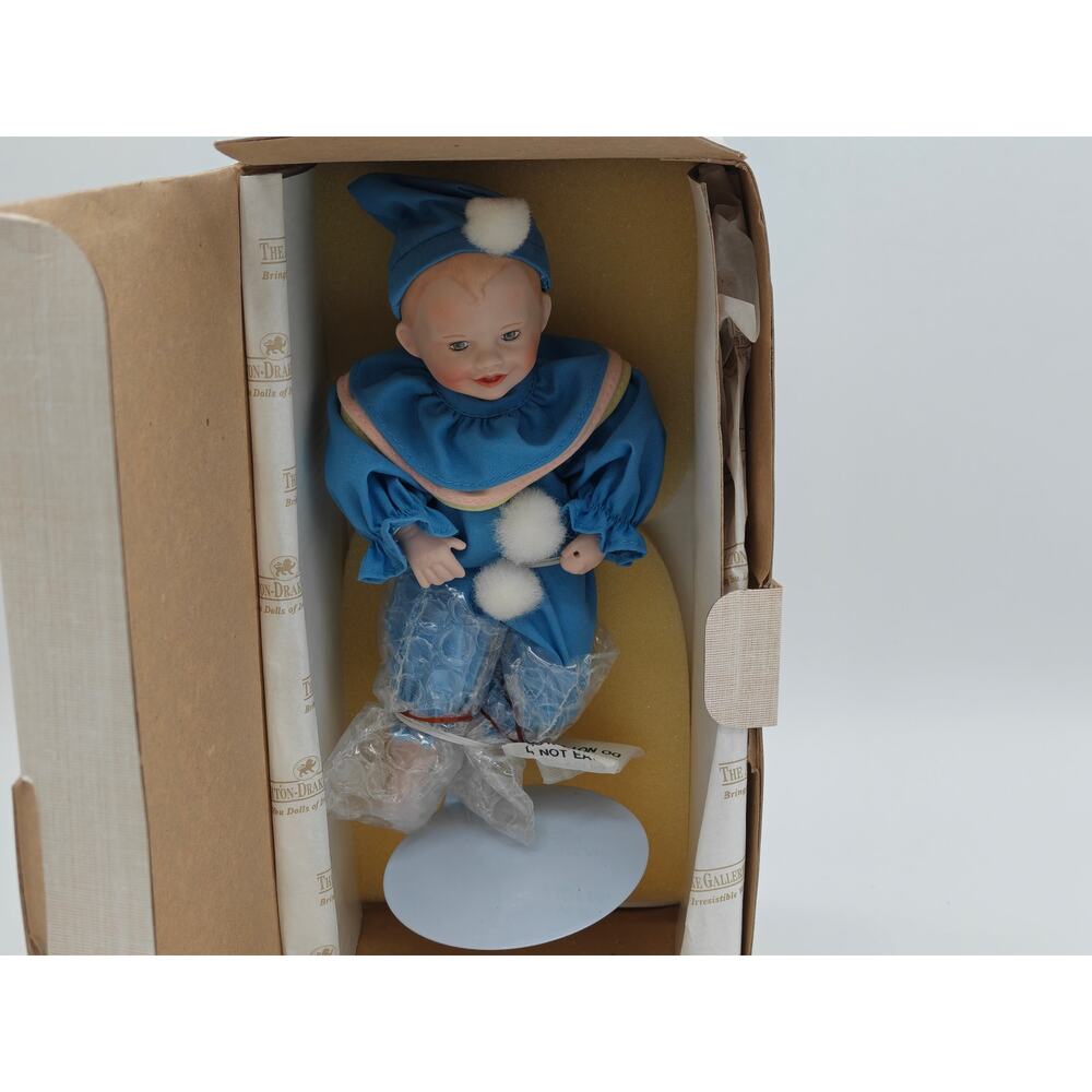 Jason Model 92031 Ashton Drake Galleries Yolanda Bello Porcelain Doll 1986